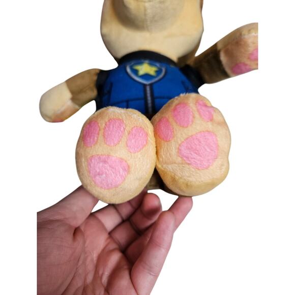 Paw Patrol Chase Traffic Cop Lights & Sounds Flashlight Toy Plush Snuggle Up - Picture 6 of 8